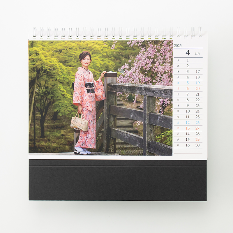 「有限会社ケイテック 様」製作のオリジナルカレンダー ギャラリー写真1